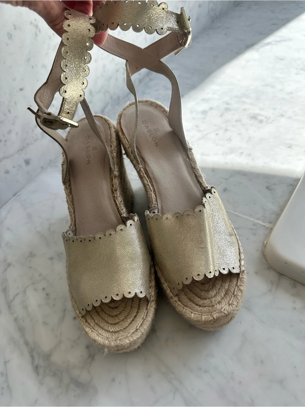 Caslon Gold Scalloped Espadrille Wedge Sandals